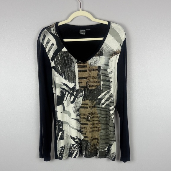 Simply Art by Dolcezza Abstract Black and White Long Sleeve Top - Picture 3 of 8